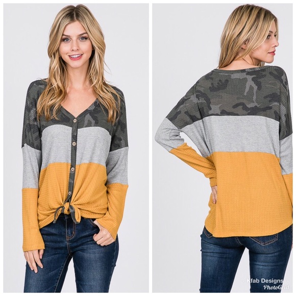 ❤️LAST 1! Waffle Knit Camo Color Block Top! - Picture 2 of 4